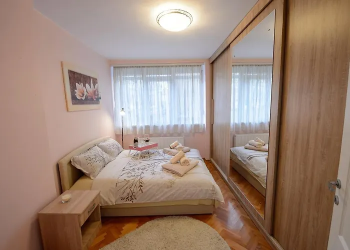 Centar Lux アパート *